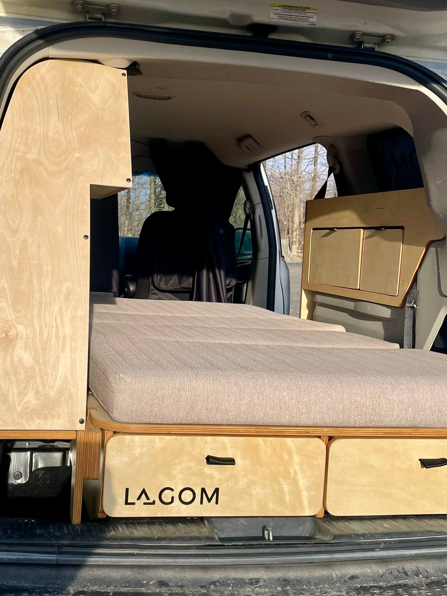 Lagom conversion bed